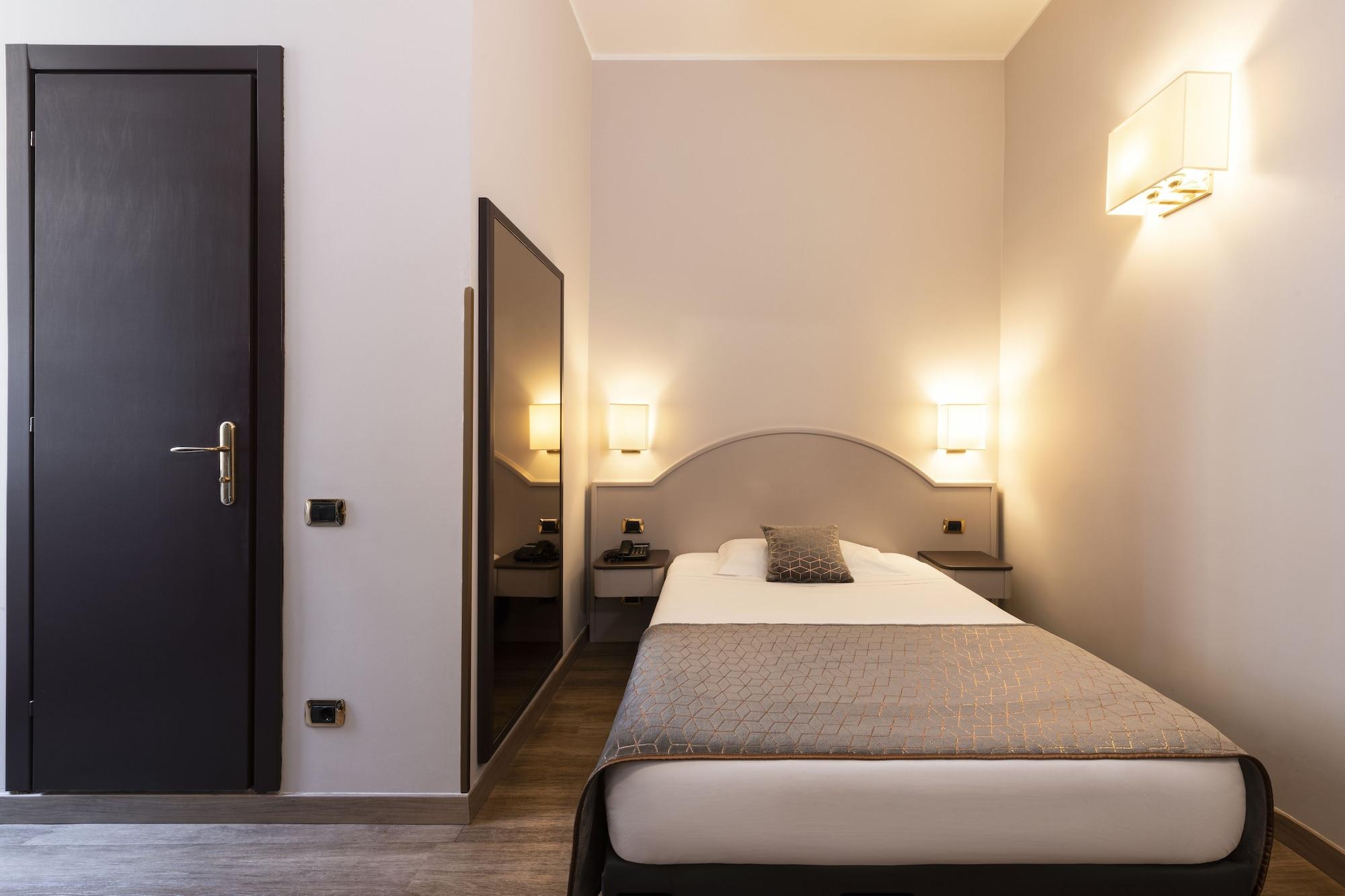 Mokinba Hotels Baviera Милано Екстериор снимка