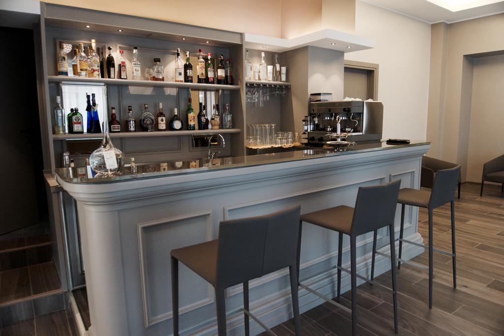 Mokinba Hotels Baviera Милано Екстериор снимка