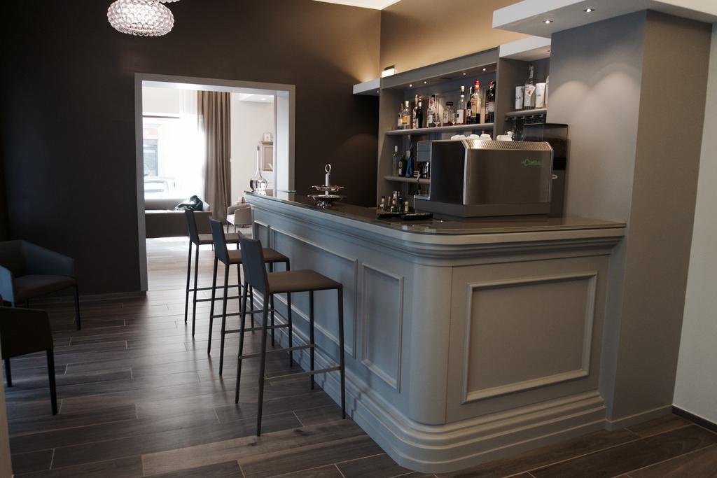 Mokinba Hotels Baviera Милано Екстериор снимка
