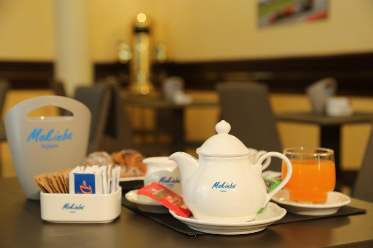 Mokinba Hotels Baviera Милано Екстериор снимка